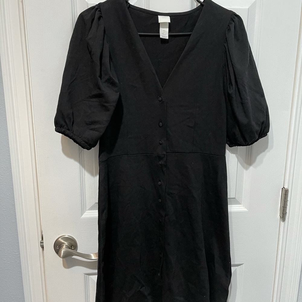 H&M button black dress
